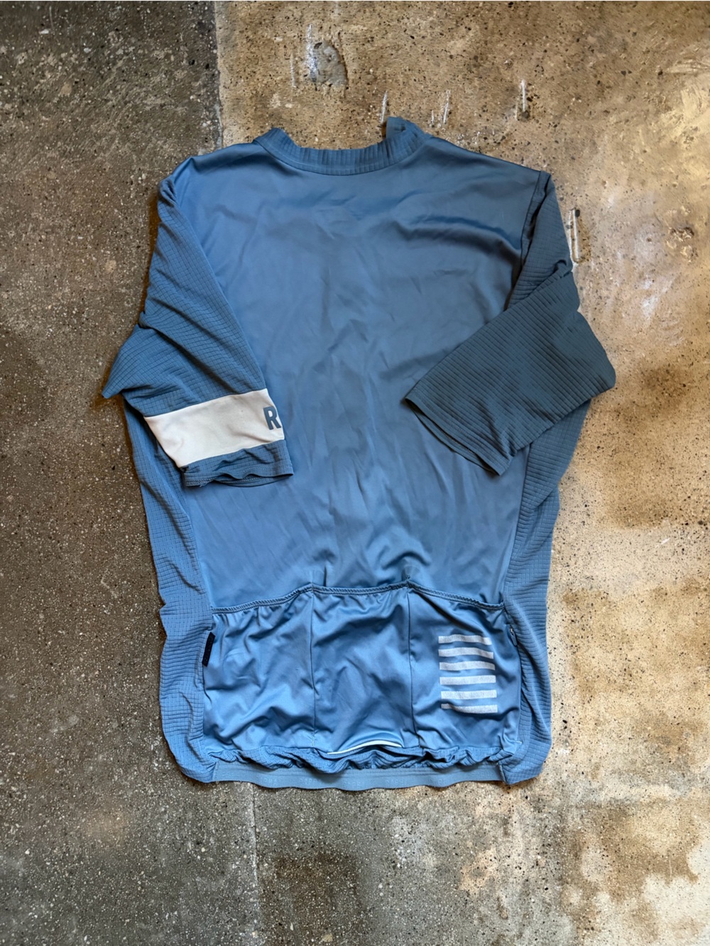 Rapha men’s core cycling jersey - Picture 3 of 7